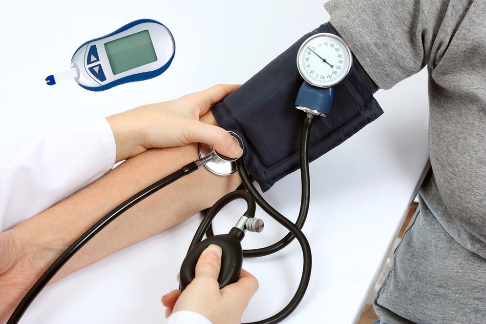 Misurazione della pressione arteriosa per l'ipertensione